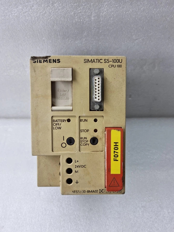 SIEMENS SIMATIC S5-100U CPU 100 6ES5100-8MA02 (ERROR)